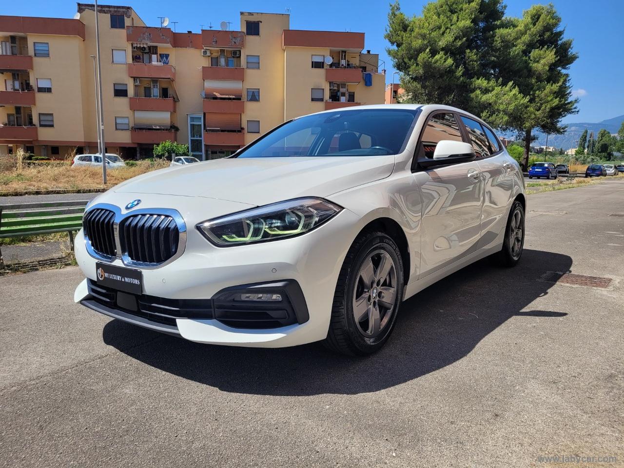 BMW 118i 5p. Advantage