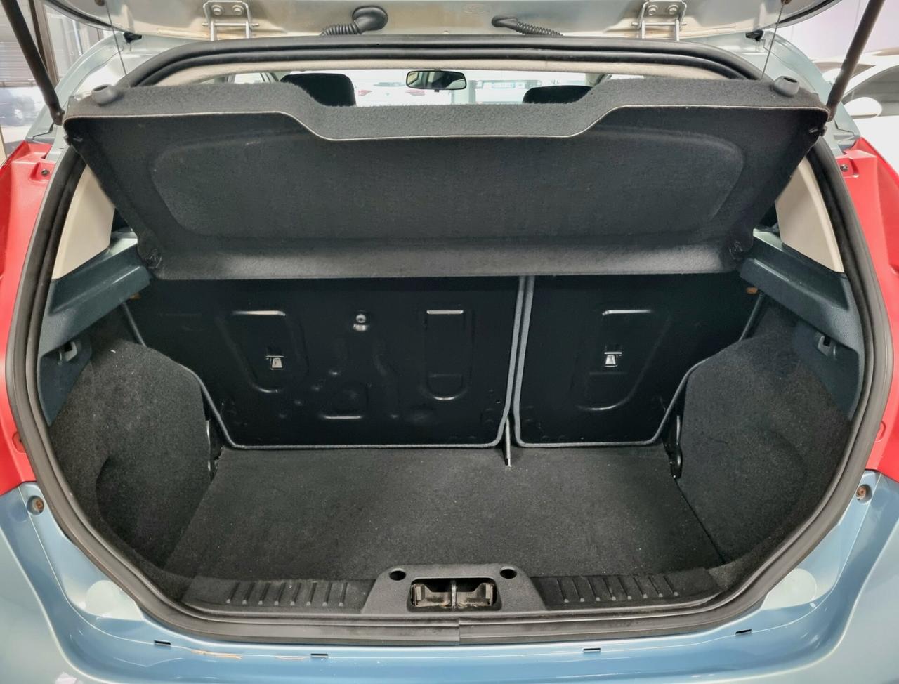 FORD FIESTA 1.2 BENZINA 82CV OK NEOPATENTATI