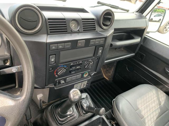 LAND ROVER Defender 110 2.2 TD4 High Capacity Pick Up