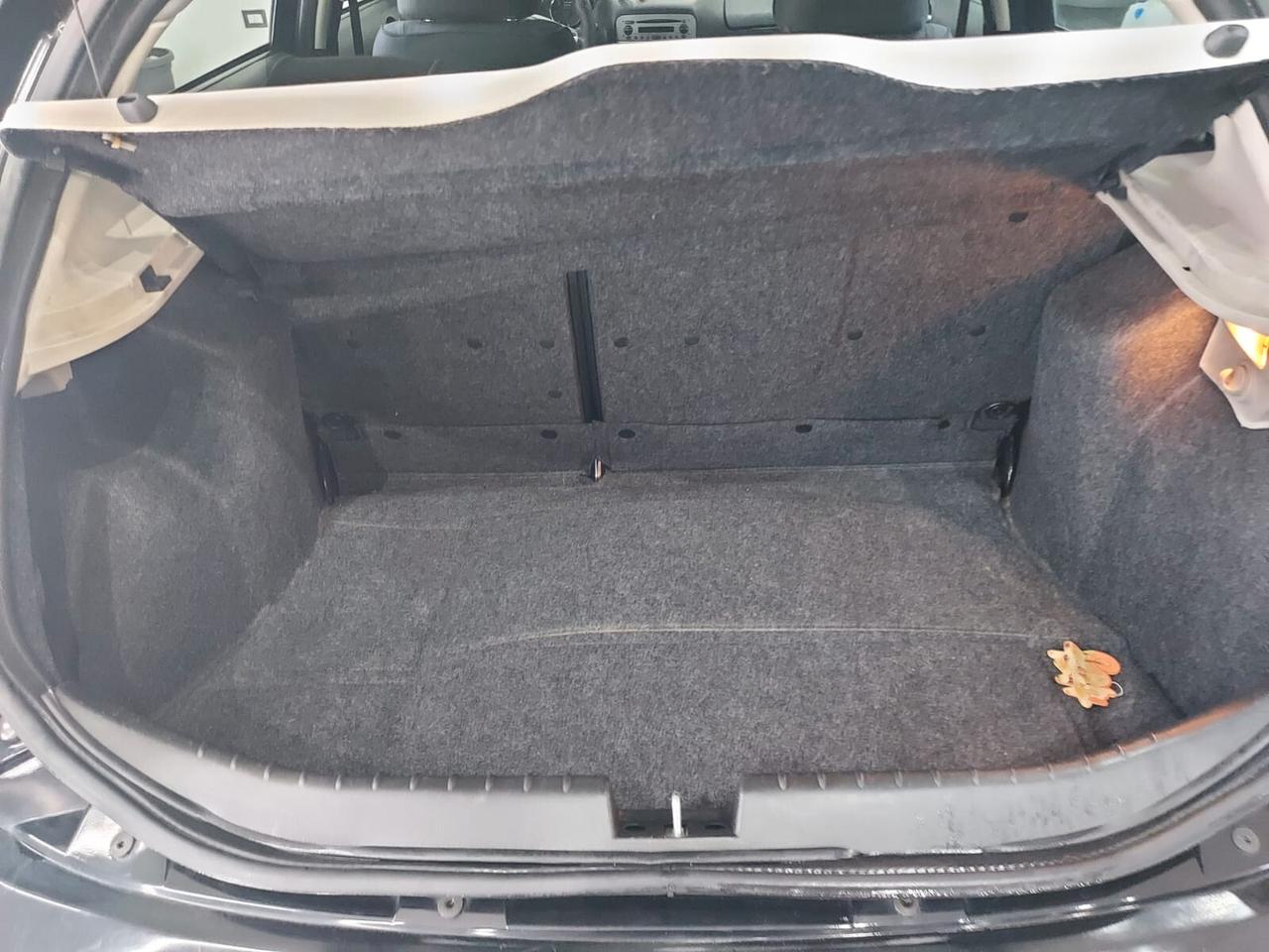 Alfa Romeo 147 1.9 JTD (120) 5 porte Distinctive