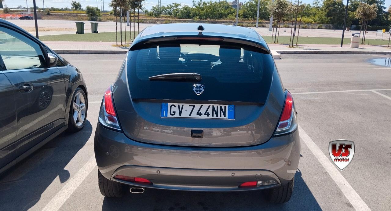 LANCIA YPSILON 1.0 HYBRID -GARANZIA FULL