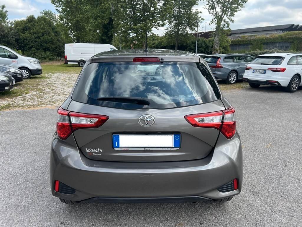 Toyota Yaris 1.0 5 porte Lounge