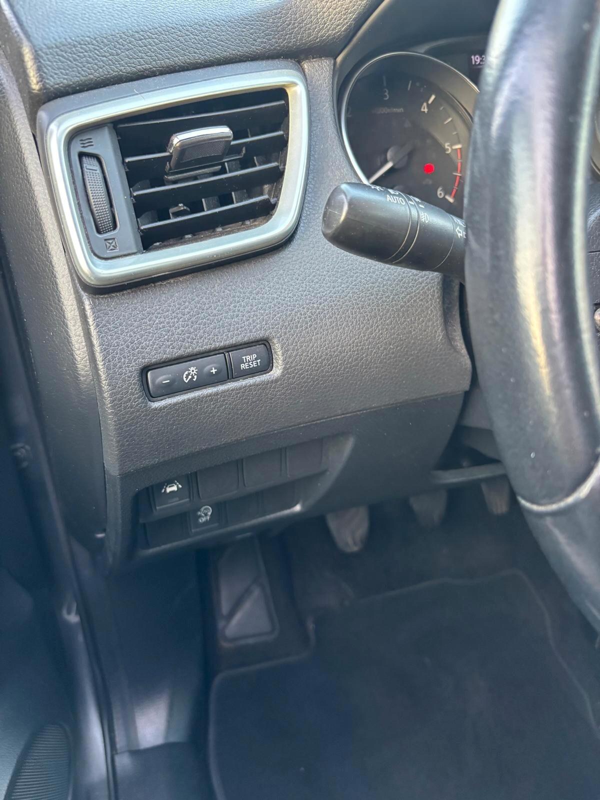 Nissan Qashqai 1.5 dCi N-Connecta