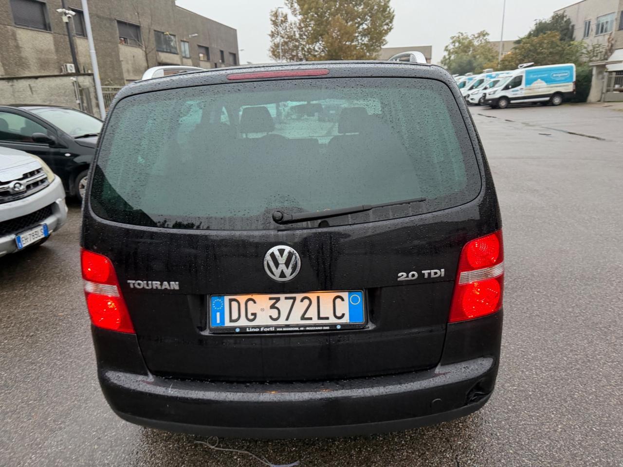 VW Touran 2.0 TDI 5-POSTI 6-MRCE FAMIGLIARE