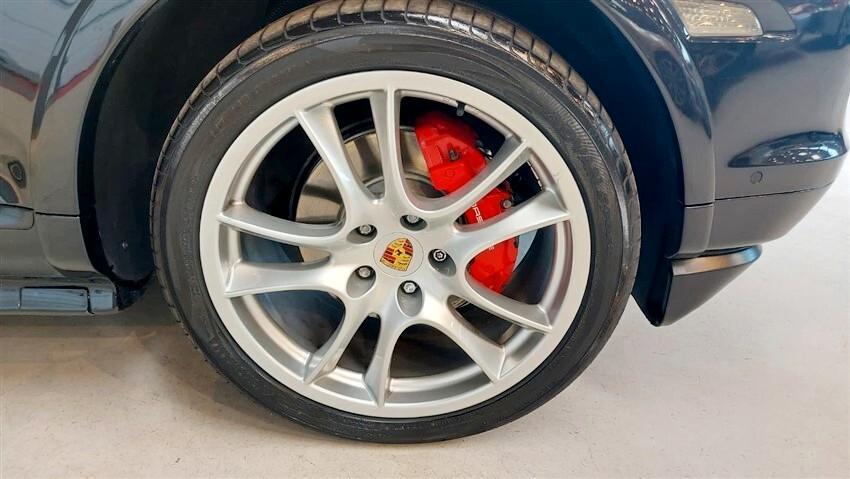 Porsche Cayenne 4.8 GTS