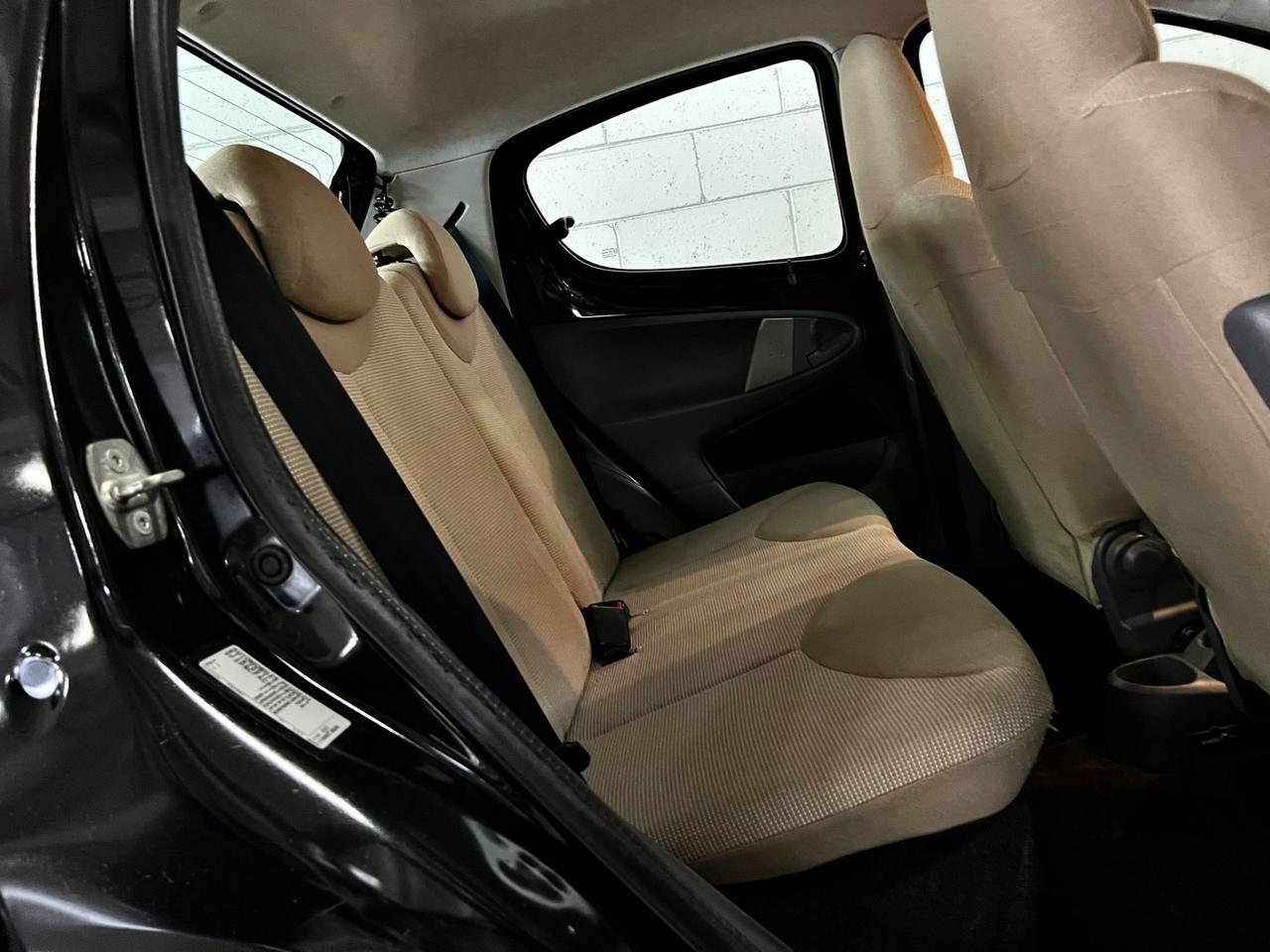 Peugeot 107 1.0 68CV 5p. Sweet Years