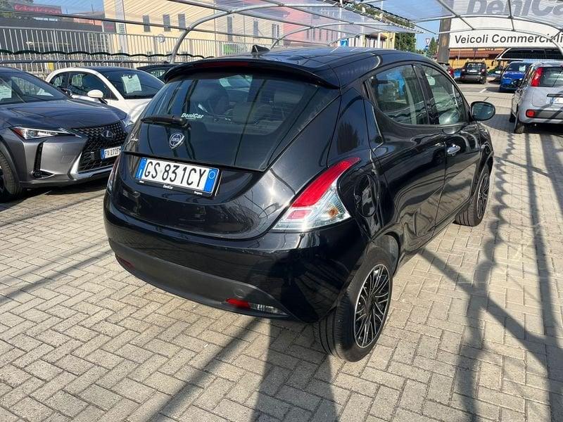 Lancia Ypsilon Ypsilon 1.0 FireFly 5 porte S&S Hybrid Silver Plus