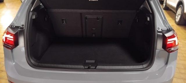 VOLKSWAGEN Golf 1.0 eTSI EVO DSG Life 17" MHEV