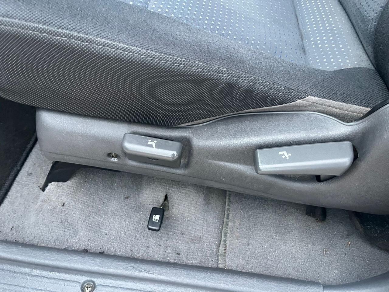 Mitsubishi L200 2.5 Diesel - 4x4 - Pick-Up Cabina