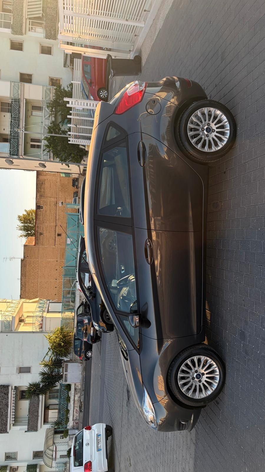 Ford Fiesta 1.4 5p. Bz.- GPL Titanium