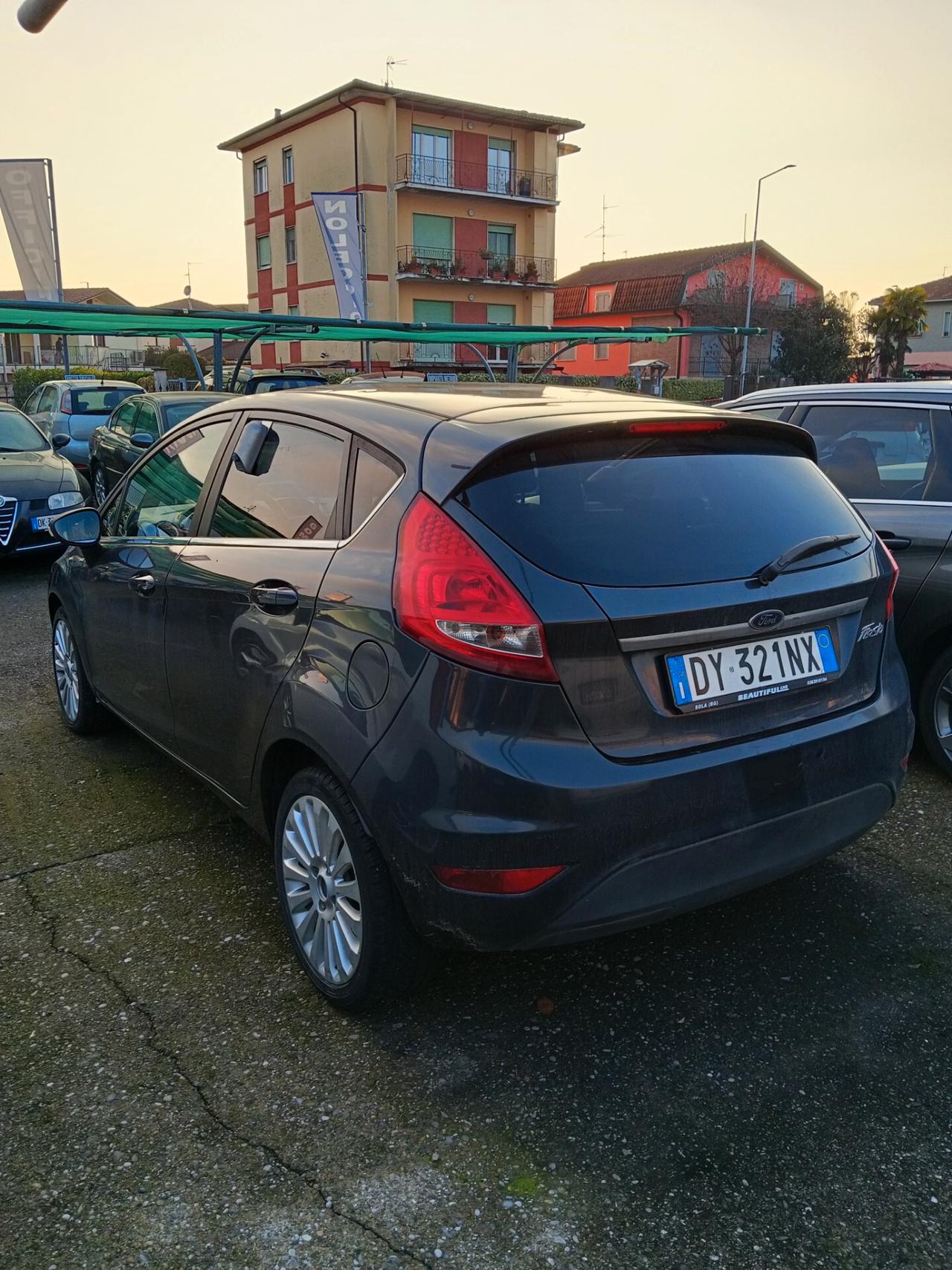Ford Fiesta 1.4 5 porte Bz.- GPL Titanium