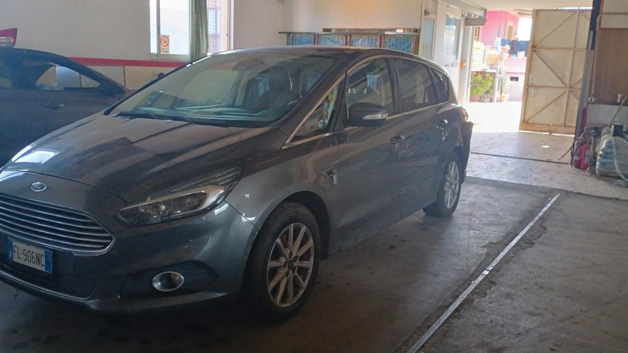 Ford S-Max 2.0 TDCi 150CV Start&Stop Powershift Vignale