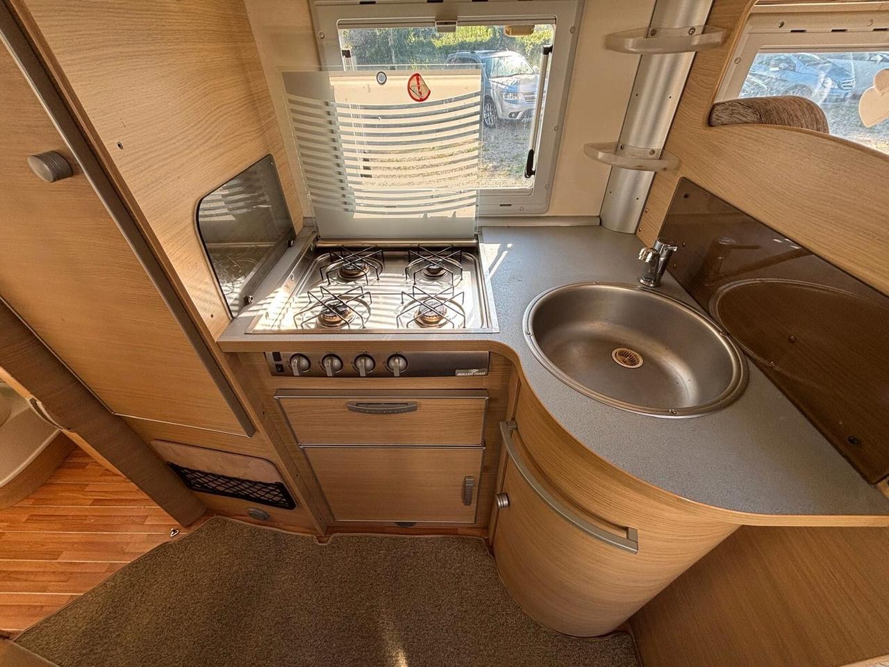 Roller Team Granduca 255P camper