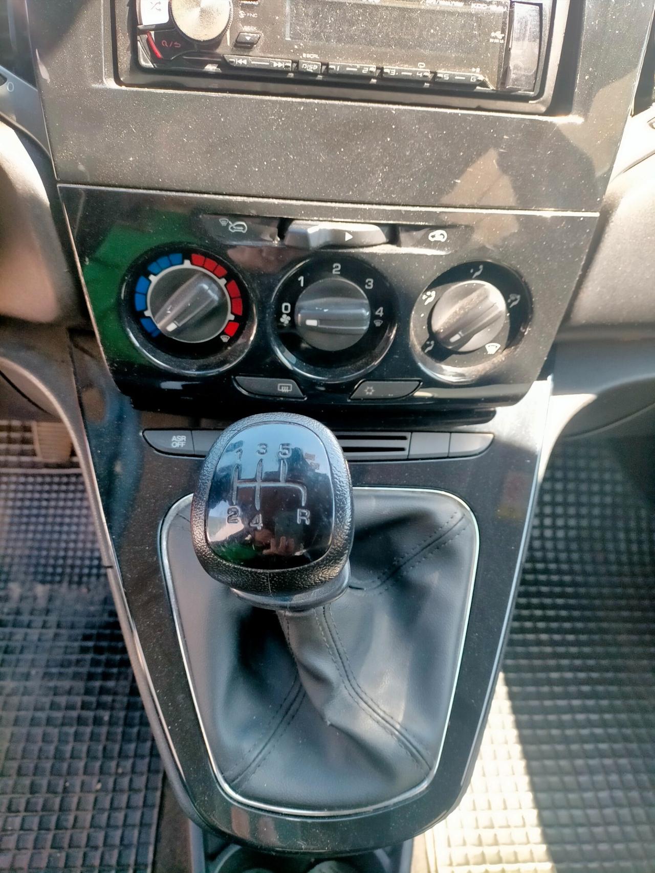 Lancia Ypsilon 1.2 69 CV 5 porte Silver