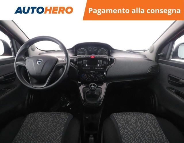 LANCIA Ypsilon 1.0 FireFly 5 porte S&S Hybrid Ecochic Silver