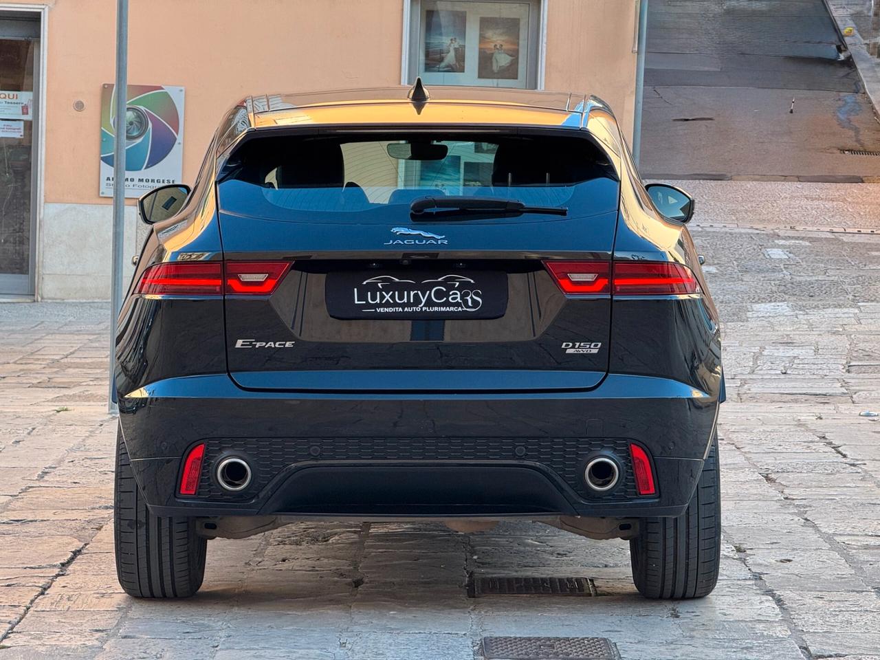 Jaguar E-Pace 2.0D 150 CV AWD R-Dynamic S Autocarro