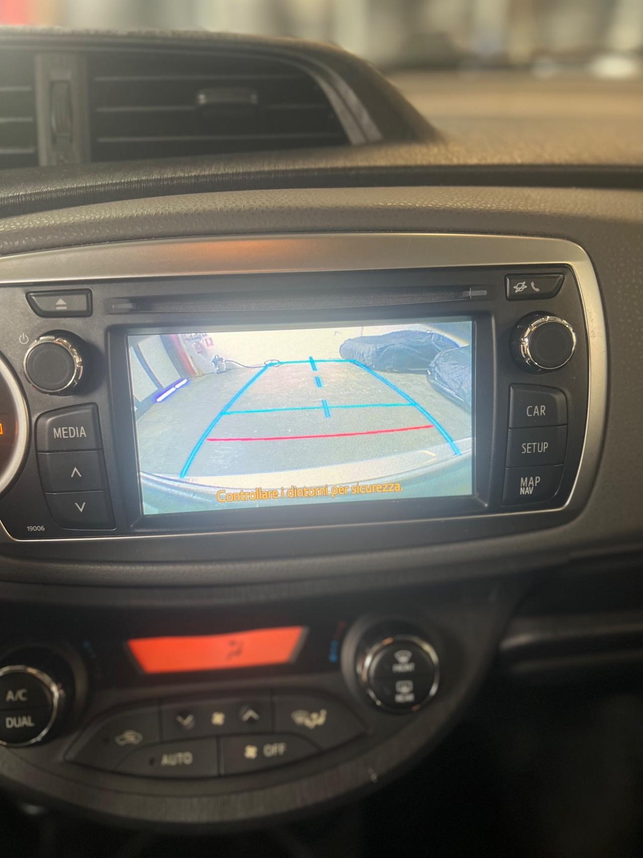 Toyota Yaris 1.3 5 porte Lounge