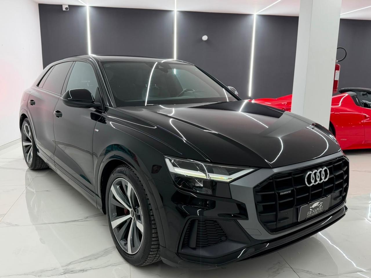 Audi Q8 50 TDI 286 CV quattro Sline