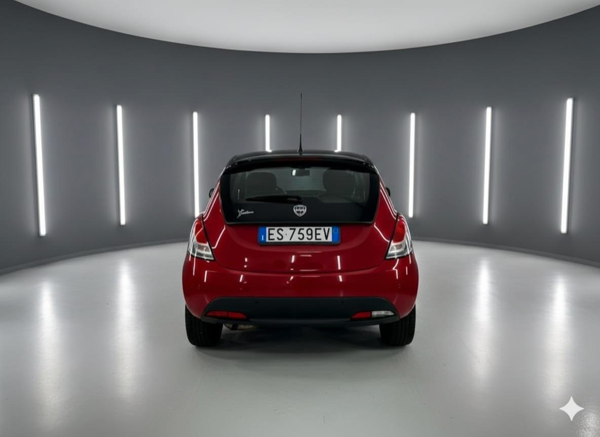 Lancia Ypsilon 1.2 69 CV 5 porte GPL Ecochic Gold