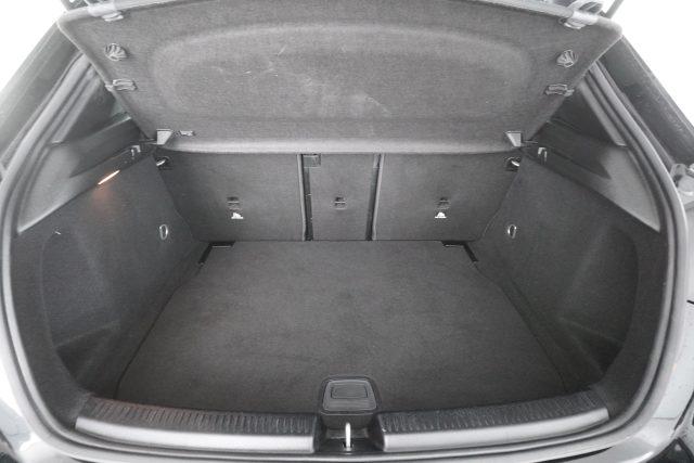 MERCEDES-BENZ A 180 A 180 d Automatic Progressive Advanced