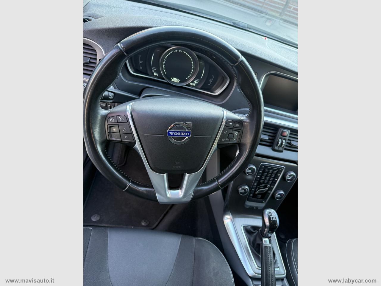 VOLVO V40 D2 1.6 Momentum