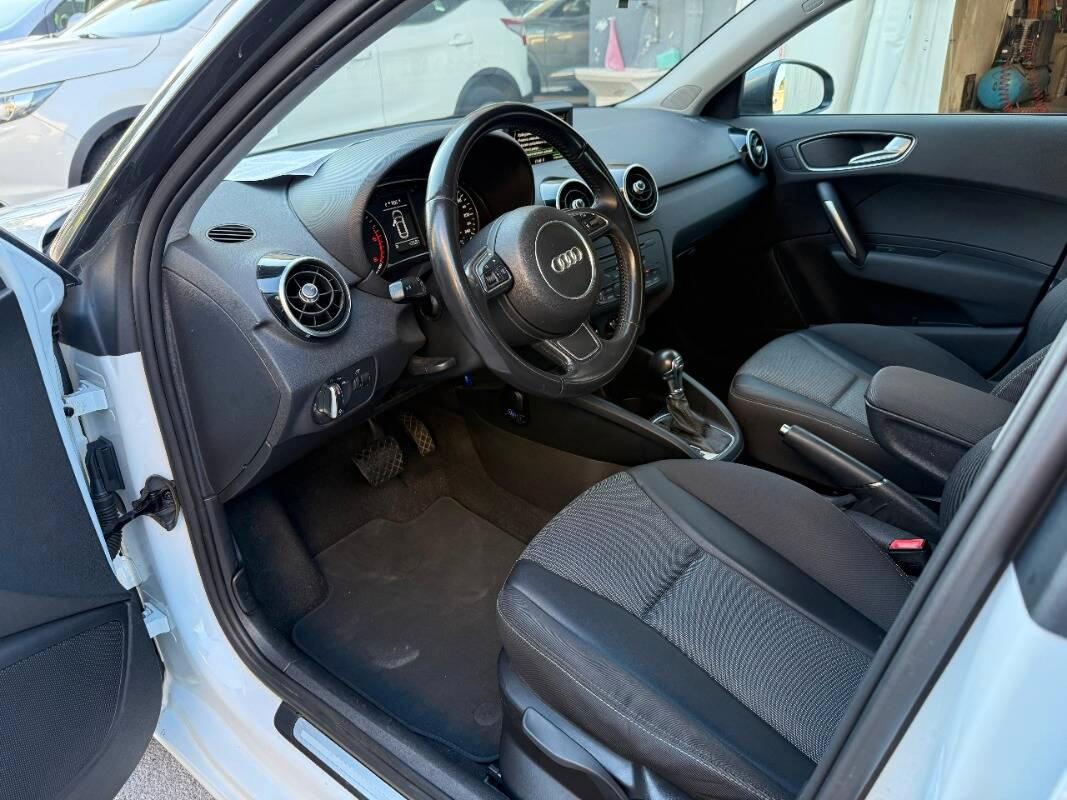 Audi A1 1.6 tdi Ambition s-tronic
