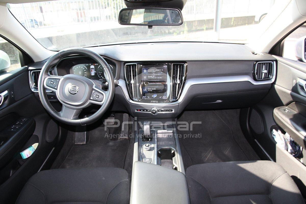 VOLVO V60 B4 (d) Geartronic Momentum Business Pro
