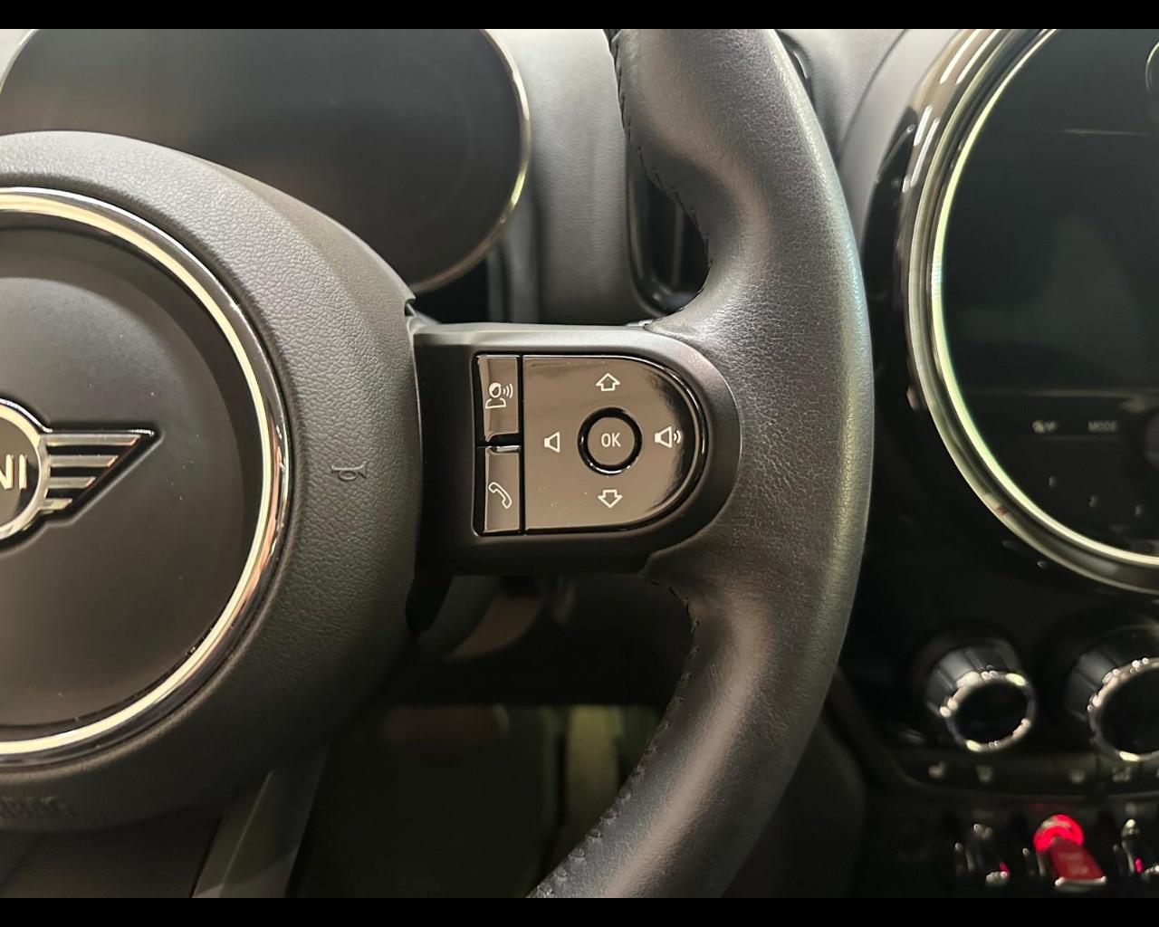 MINI Mini Countrym.(F60) - Mini 2.0 Cooper D Business Countryman