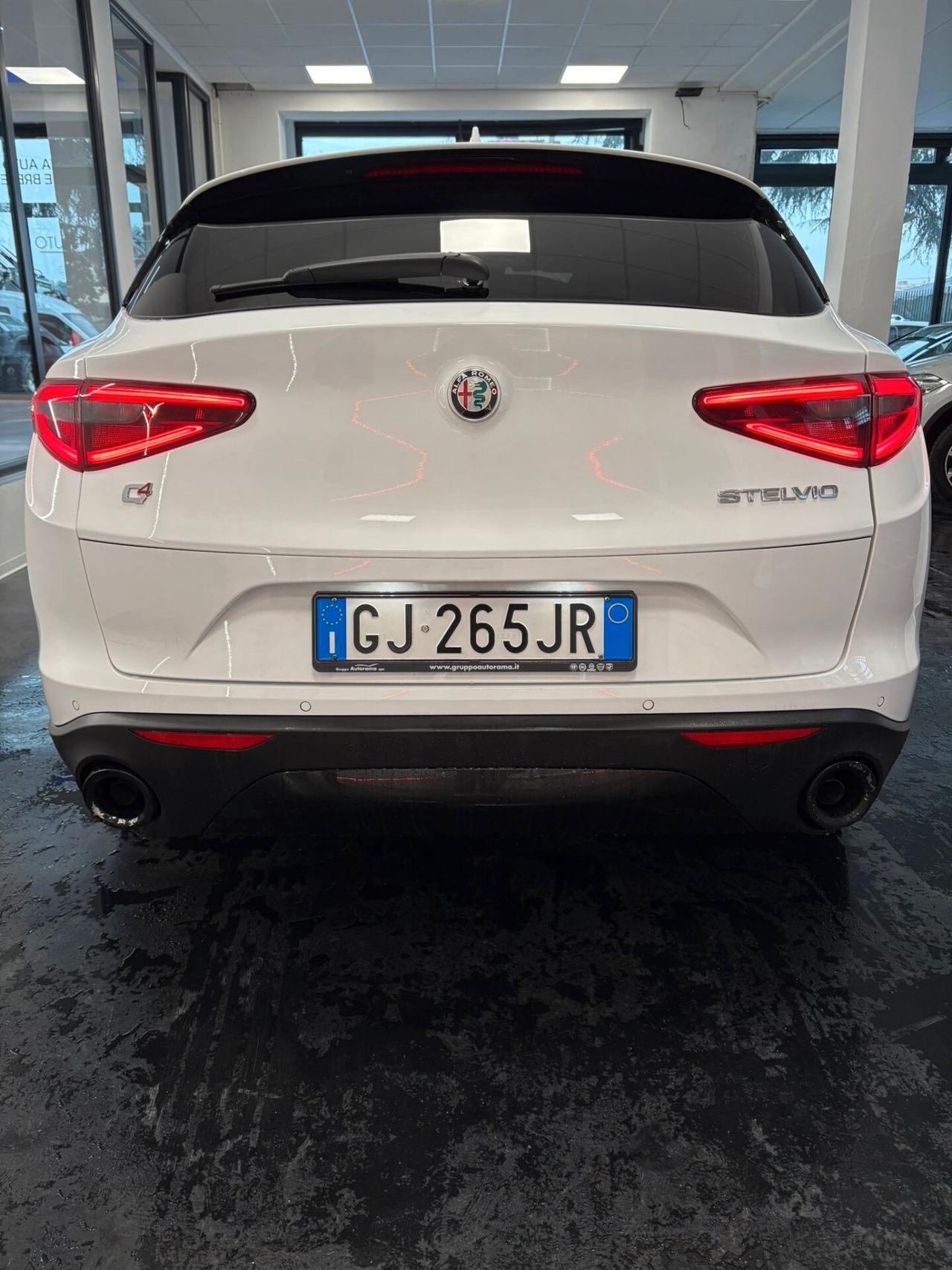 Alfa Romeo Stelvio 2.2 Turbodiesel 190 CV AT8 Q4 Executive