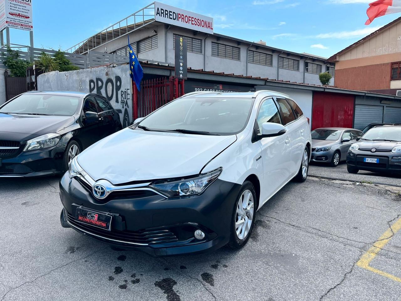 Toyota Auris 1.8 Hybrid sw