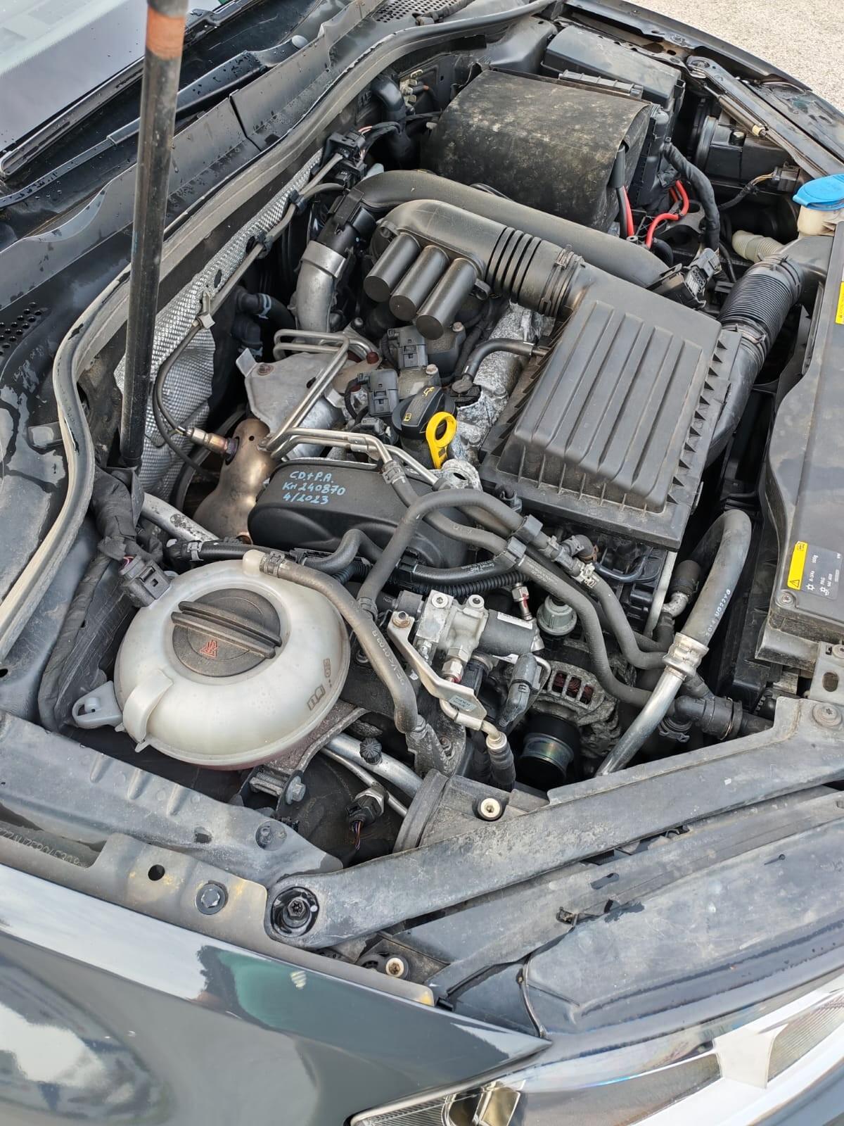 Volkswagen Golf Business 1.4 TGI DSG 5p. Highline BlueMotion