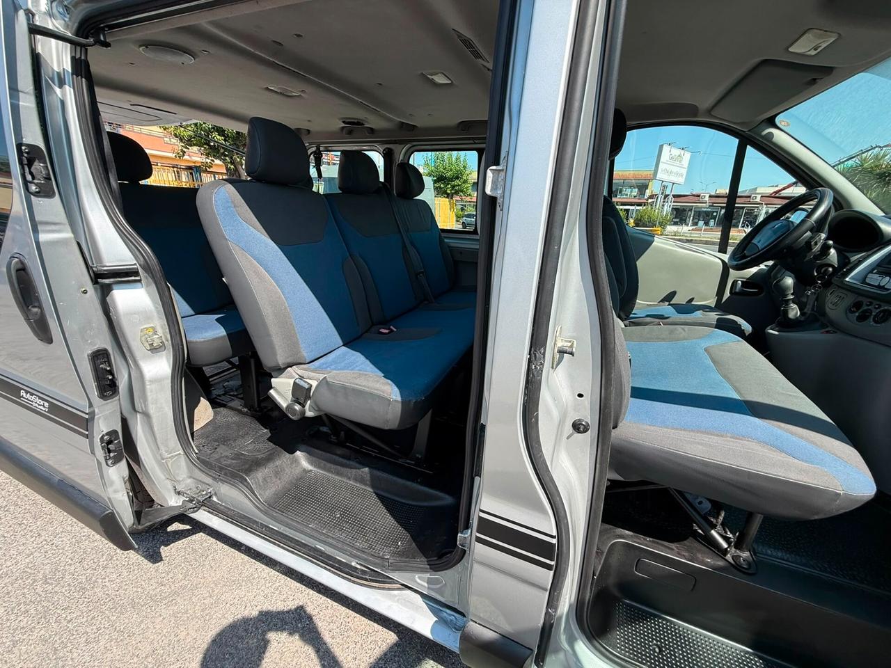 RENAULT TRAFIC 2.0DCi 115CV 9POSTI