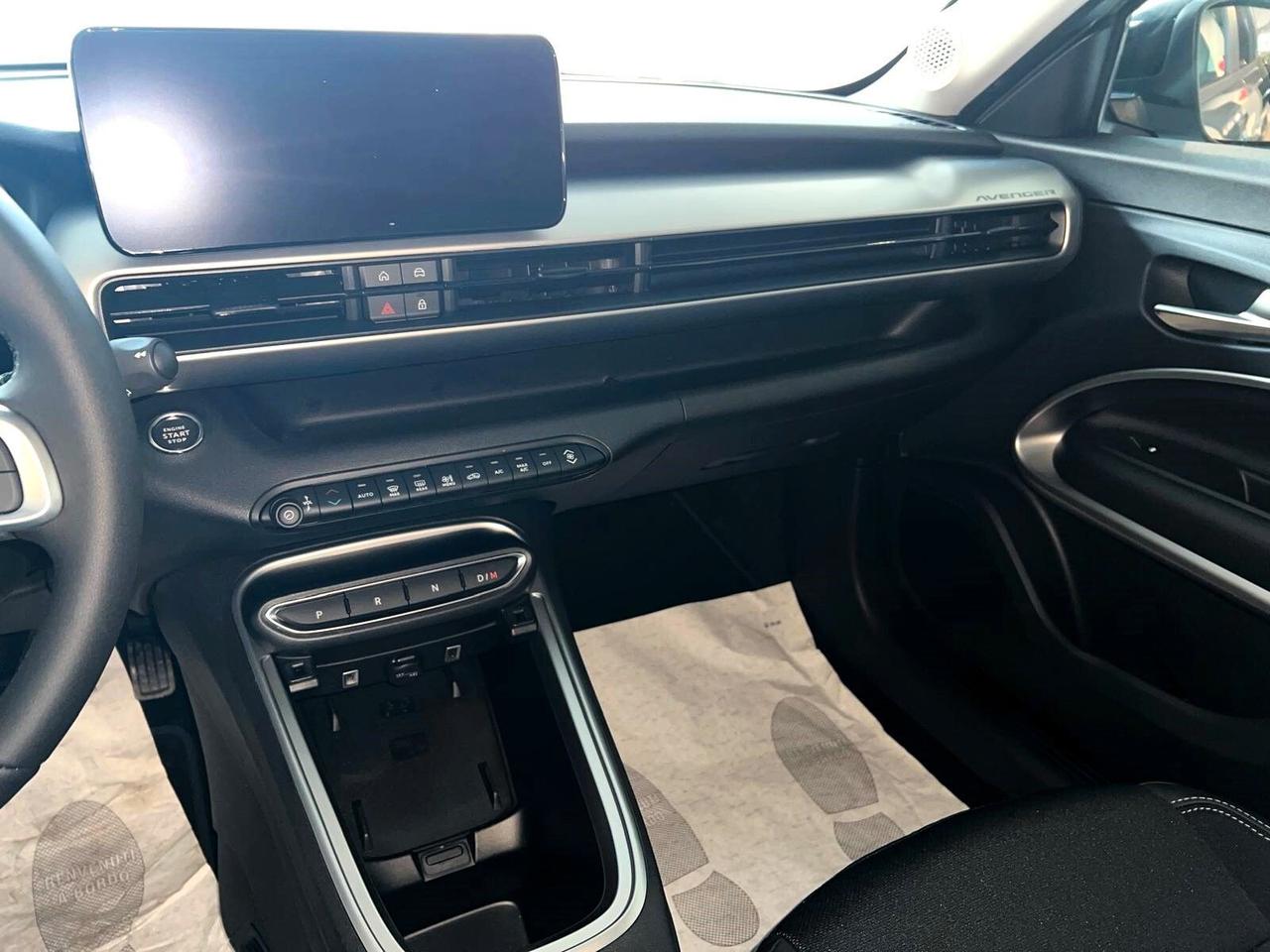 Jeep Avenger 1.2 Turbo 110 CV MHEV Summit