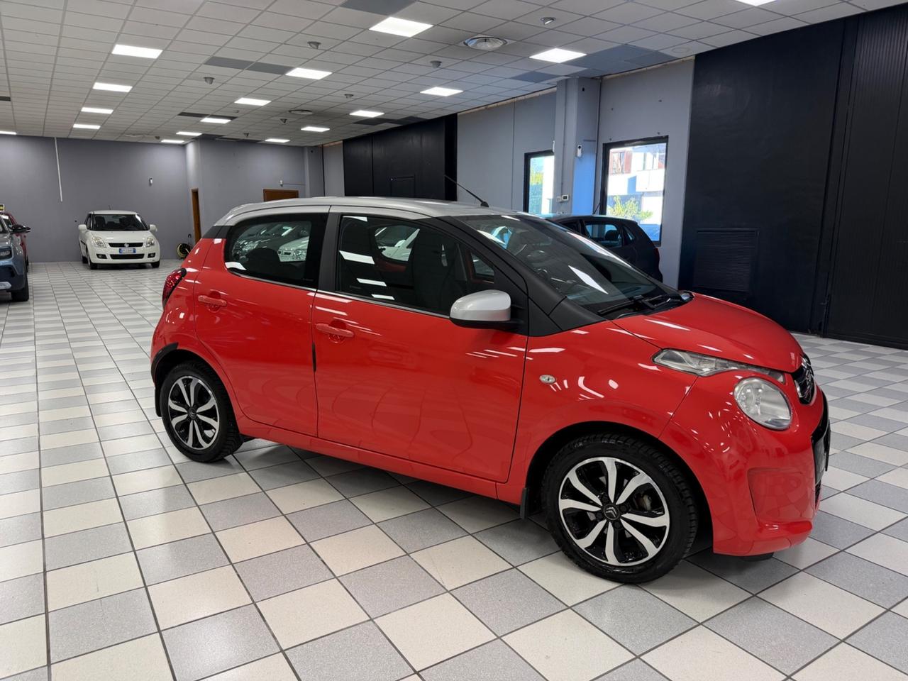 Citroen C1 VTi 68 ETG 5 porte Shine