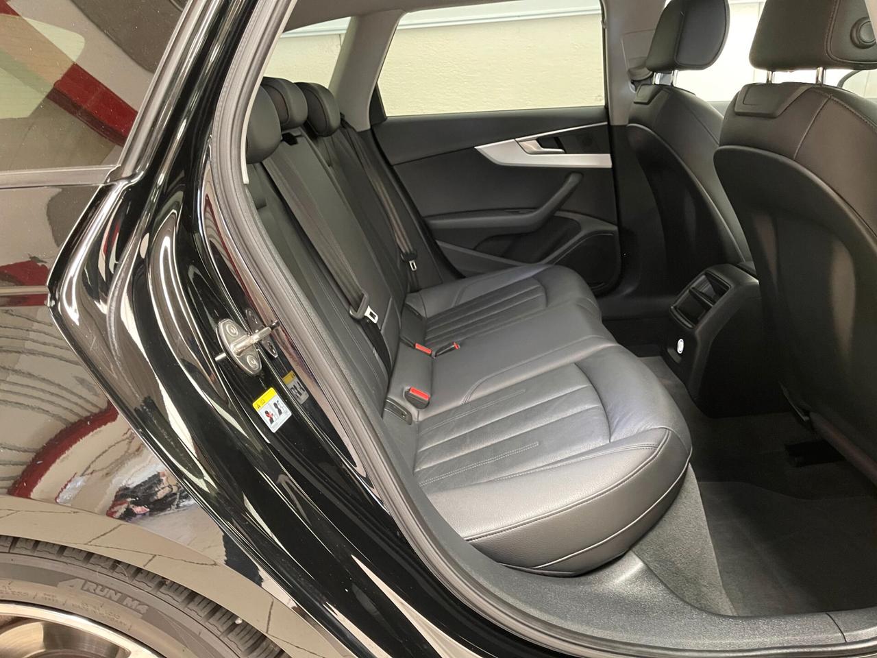 Audi A4 Avant Sport 35 2.0 TDI 150cv s-tronic-LEGGI SOTTO