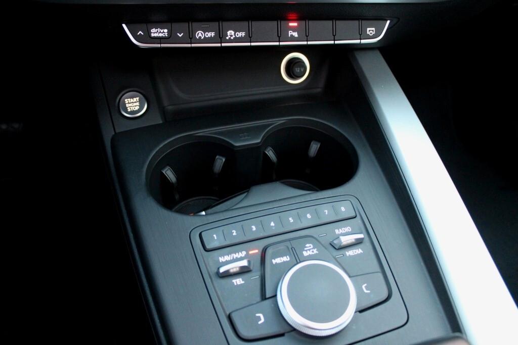 AUDI A4 station 2.0 TDI 150 CV s-tronic *LED