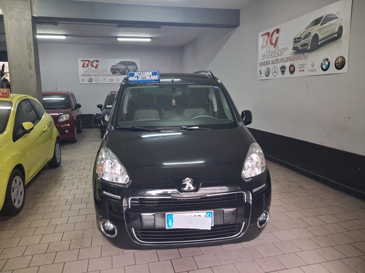 Peugeot Partner 5 posti 1.6 HDi Autocarro 2015