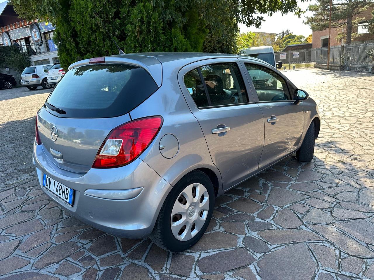 Opel Corsa 1.2 5 porte Easytronic Enjoy NEOPATENTATI