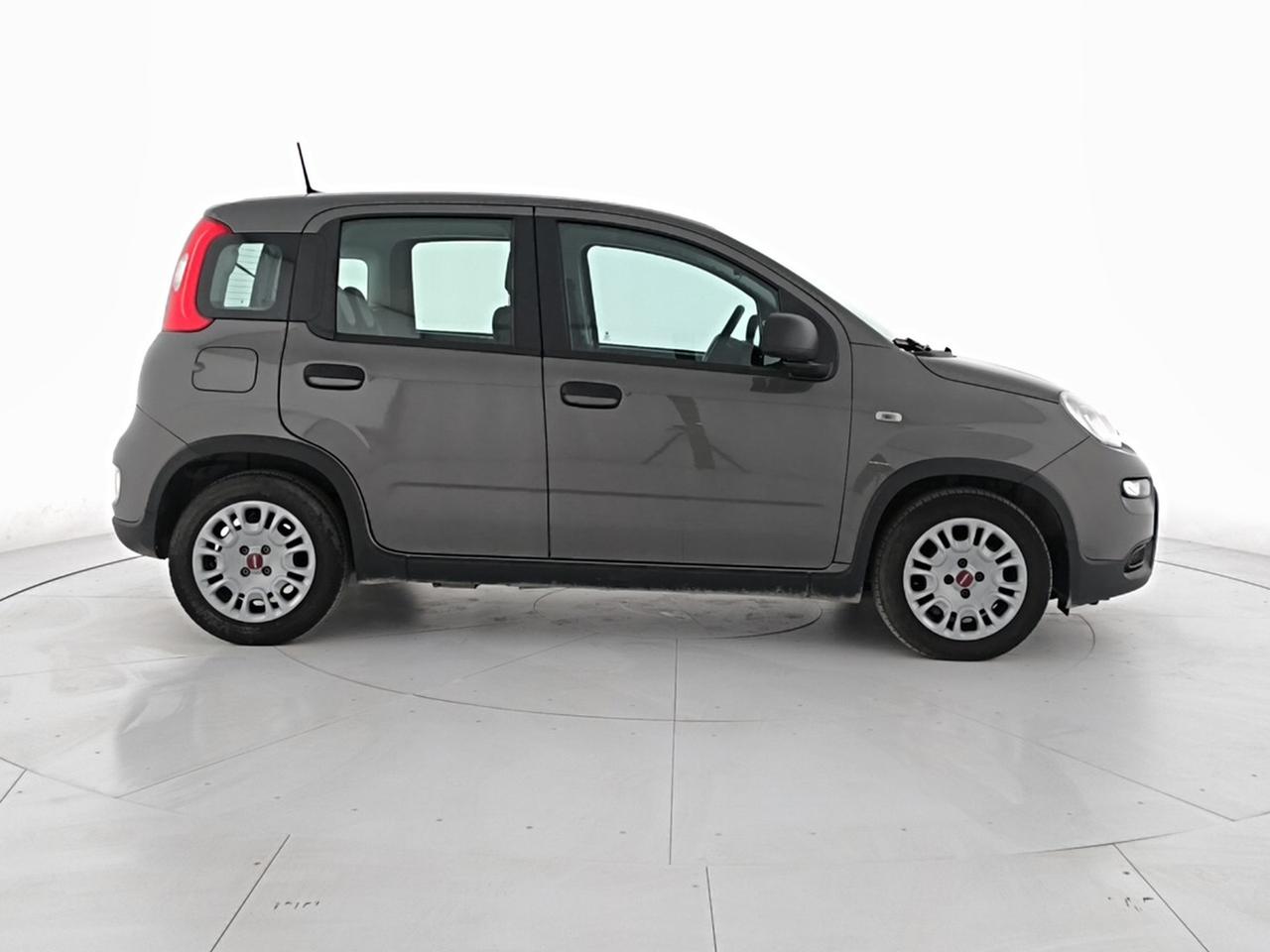 Fiat Panda 1.0 firefly hybrid 70cv 5 Posti