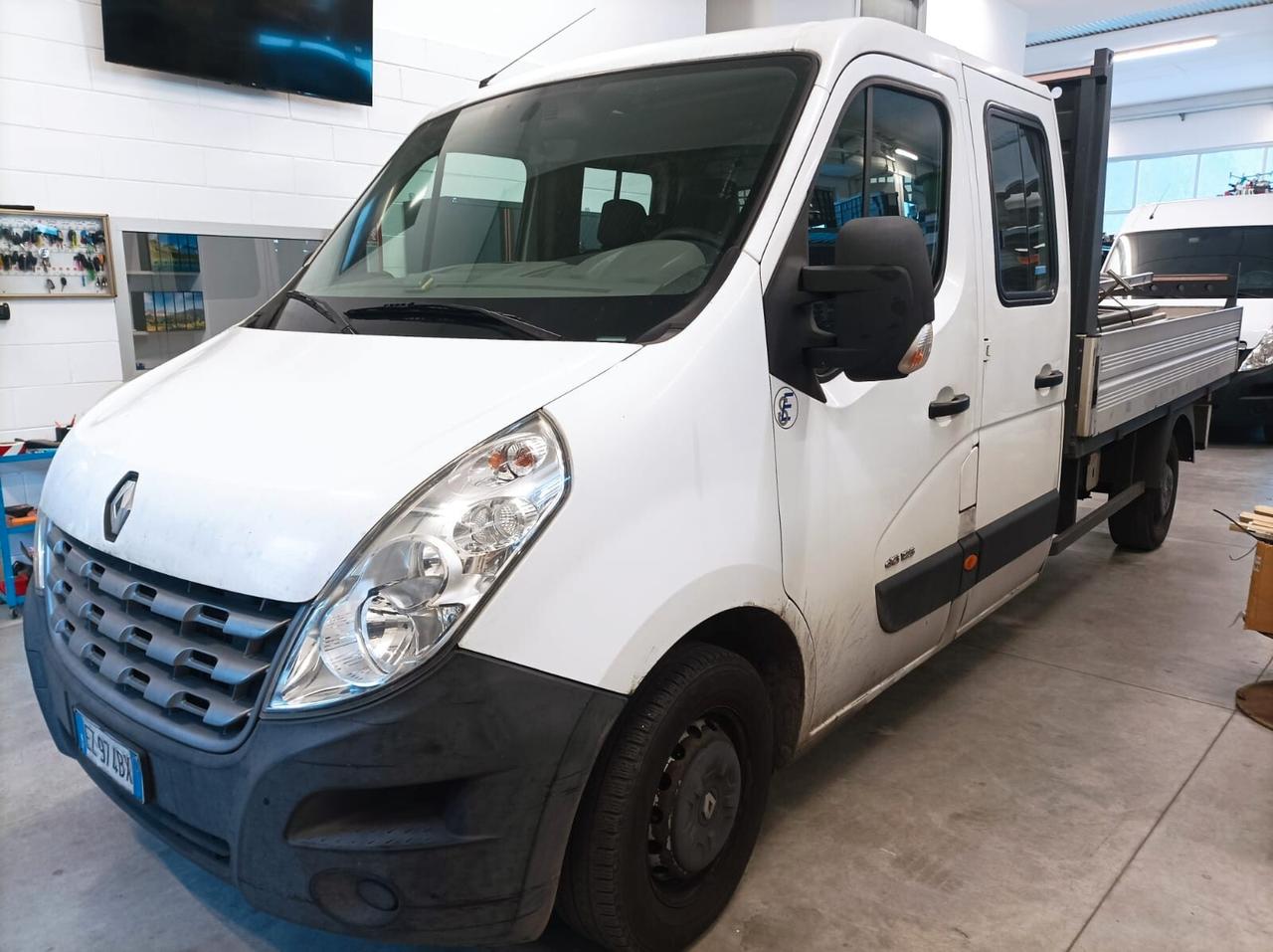 Renault Master T35 2.3 dCi/125 PL-DC Cabinato E5