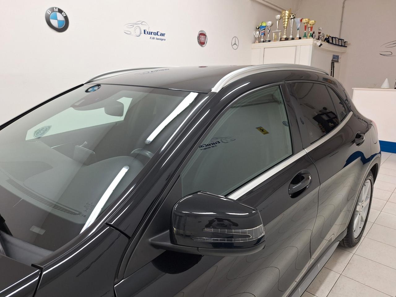 Mercedes-Benz GLA 200d 136cv Premium