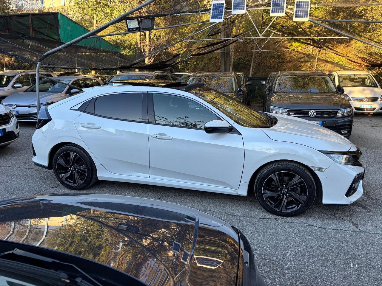 Honda Civic 1.6 5 porte Executive Premium