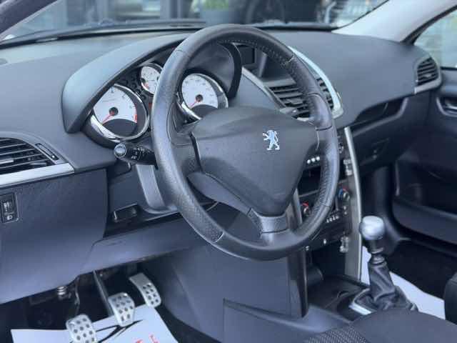 PEUGEOT 207 1.6 THP 156CV CC Féline