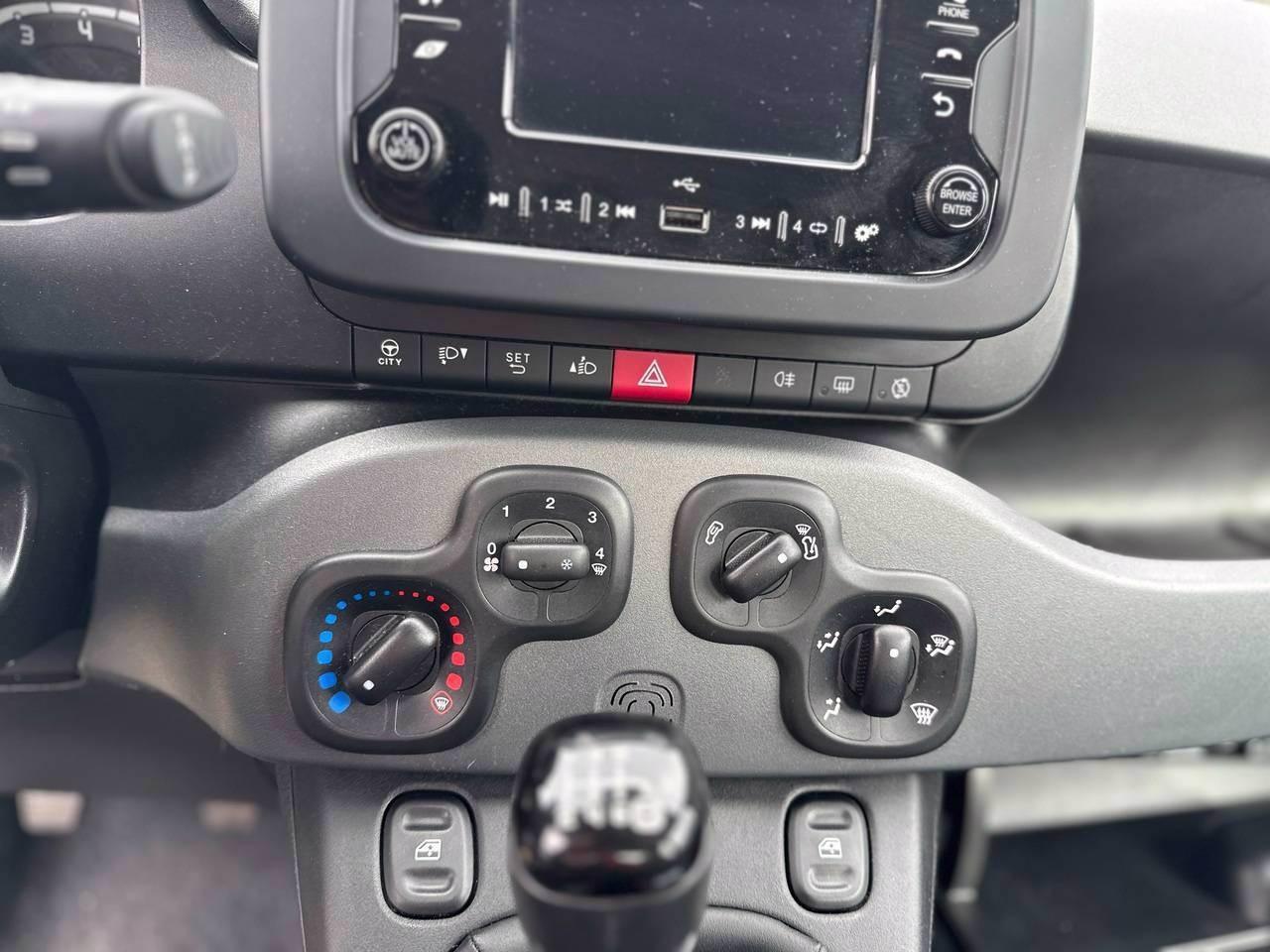 FIAT Panda III 2021 - Panda 1.0 firefly hybrid City Life s&s 70cv 5p.ti