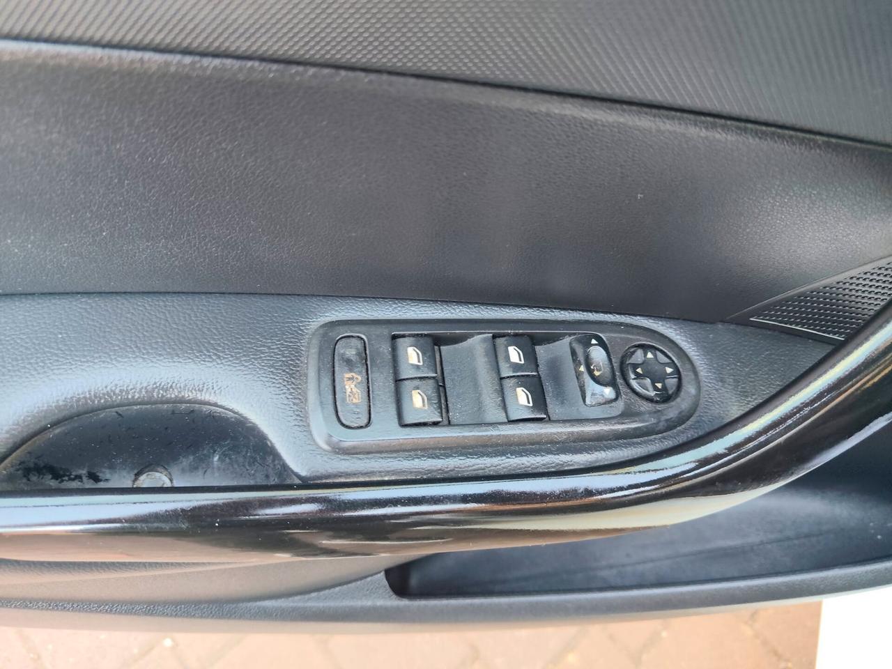 Peugeot 308 1.6 8V e-HDi 112CV Stop&Start 5p. Allure