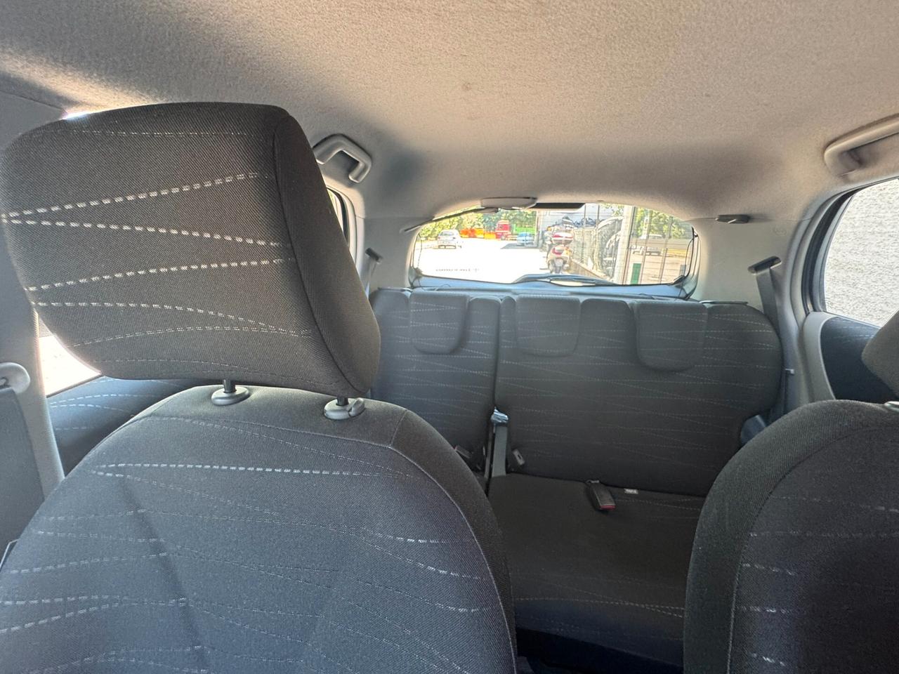 Toyota Yaris 1.3 5 porte Sol