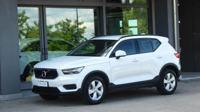 VOLVO XC40 T2 Geartronic Momentum N1 Autocarro
