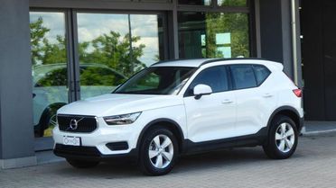 VOLVO XC40 T2 Geartronic Momentum N1 Autocarro