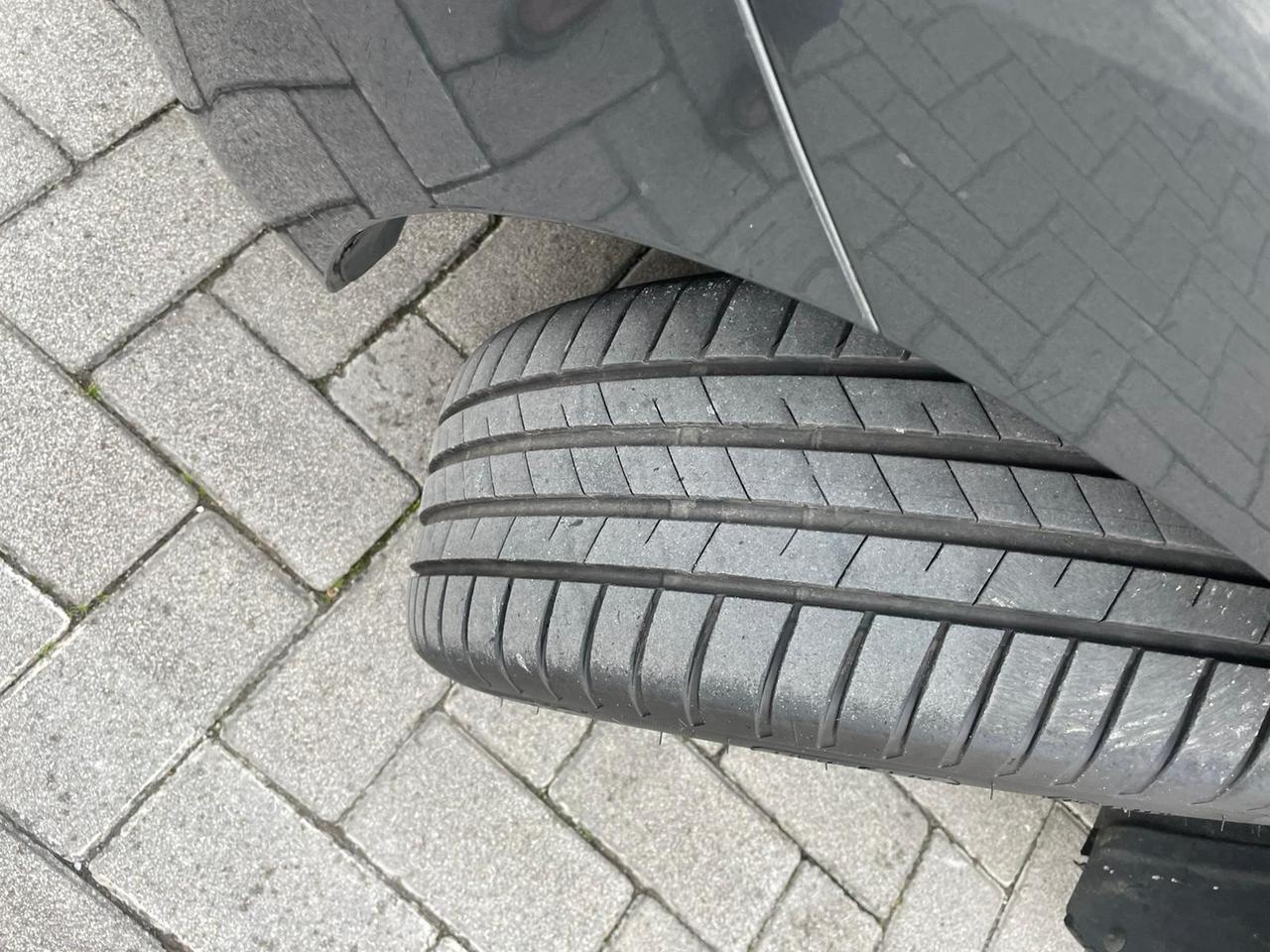 Peugeot 5008 1.6 HDi 7 POSTI Allure 12 MESI GARANZIA