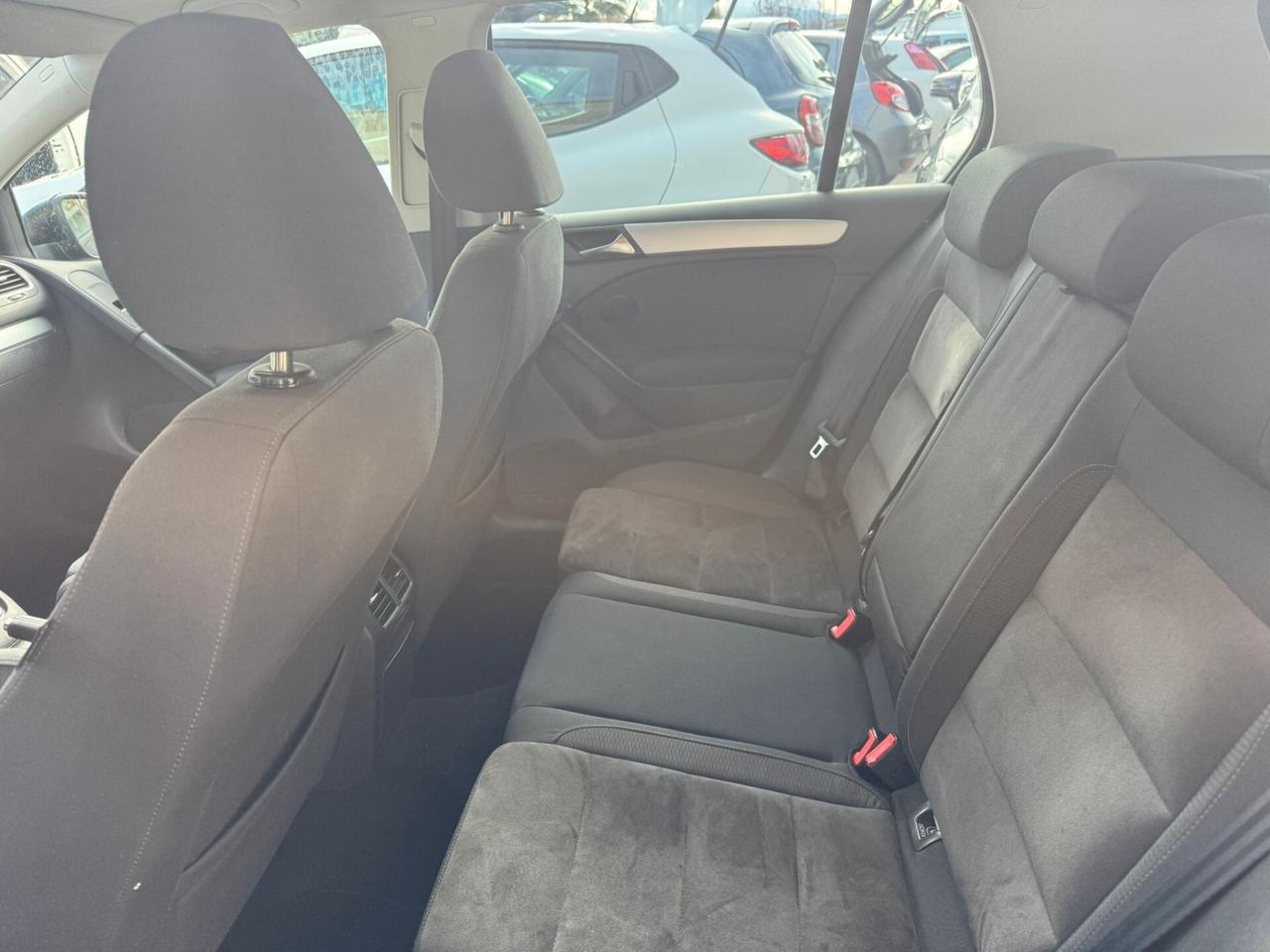 Volkswagen Golf 1.6 TDI DPF 5p. Highline